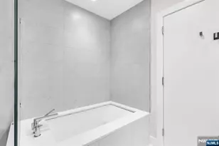 350 Ocean Ave 307, Long Branch, NJ 07740 - Photo 27