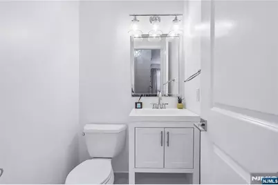 1315 15th Street, Fort Lee, NJ 07024 - Photo 19