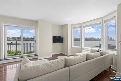 6415 City Place 6415 #6415, Edgewater, NJ 07020 - Photo 7