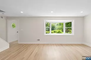 111 E Prospect St, Waldwick, NJ 07463 - Photo 5