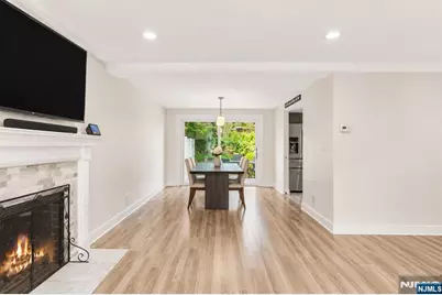 111 E Prospect Street, Waldwick, NJ 07463 - Photo 3