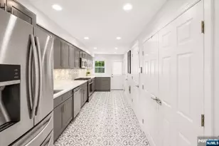 111 E Prospect St, Waldwick, NJ 07463 - Photo 7
