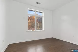 7400 River Road 442, North Bergen, NJ 07047 - Photo 9