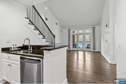 7400 River Road 442 #442, North Bergen, NJ 07047 - Photo 5