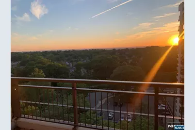 1 Horizon 1219 #1219, Fort Lee, NJ 07024 - Photo 3