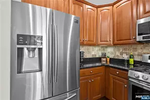 7400 River Road 401, North Bergen, NJ 07047 - Photo 5
