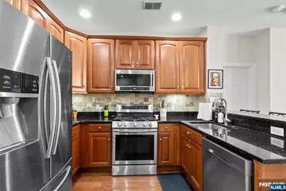 7400 River Road 401 #401, North Bergen, NJ 07047 - Photo 3