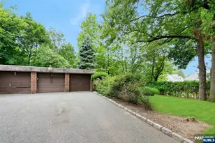 185 E Palisade Ave D11B, Englewood, NJ 07631 - Photo 15