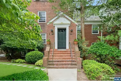 185 E Palisade Avenue D11B #D11B, Englewood, NJ 07631 - Photo 1