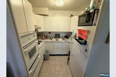 2160 Center Avenue 5M #5M, Fort Lee, NJ 07024 - Photo 5
