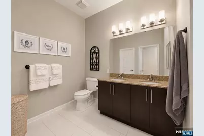 1123 Riverview Avenue 123 #123, Englewood, NJ 07631 - Photo 21