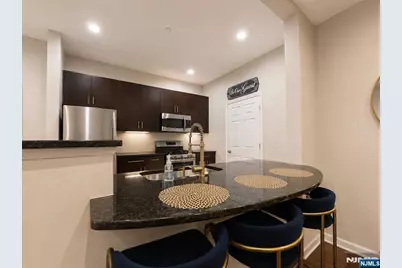 1123 Riverview Avenue 123 #123, Englewood, NJ 07631 - Photo 5