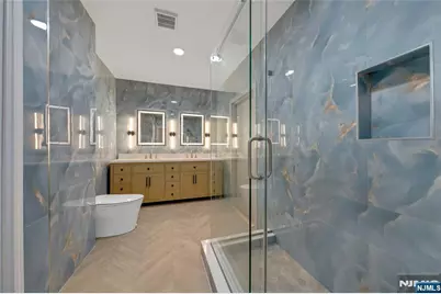 241 Summit, Hackensack, NJ 07601 - Photo 31