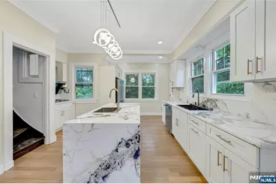 241 Summit, Hackensack, NJ 07601 - Photo 15