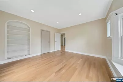 241 Summit, Hackensack, NJ 07601 - Photo 27