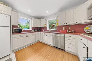 132 Spring St, Leonia, NJ 07605 - Photo 27