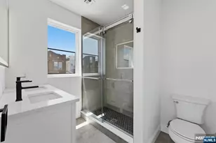 438 10th St, Newark, NJ 07103 - Photo 35