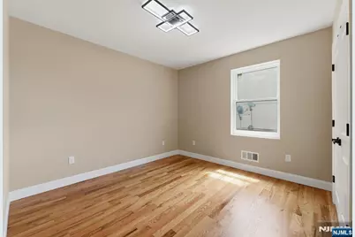 438 10th Street, Newark, NJ 07103 - Photo 13