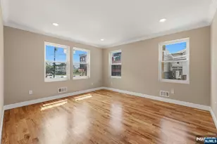 438 10th St, Newark, NJ 07103 - Photo 15
