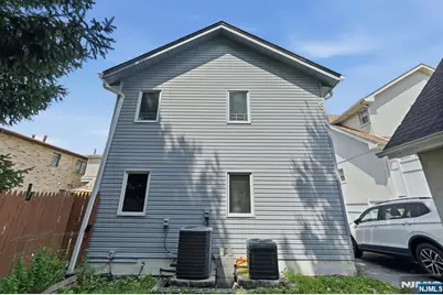 410 Lafayette Avenue 2 #2, Cliffside Park, NJ 07010 - Photo 23