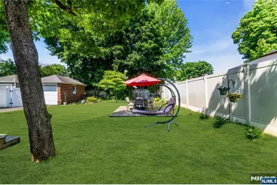 40 Merritt Avenue, Dumont, NJ 07628 - Photo 37