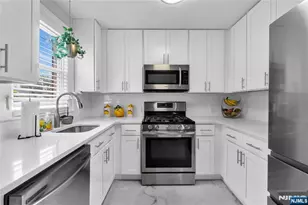 40 Merritt Ave, Dumont, NJ 07628 - Photo 11