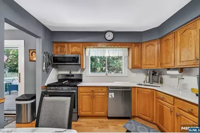13 Gritman Court, Westwood, NJ 07675 - Photo 11