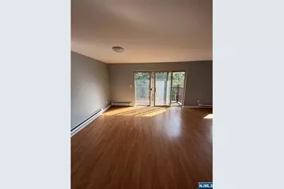 187 Brighton Avenue C4 #C4, Belleville, NJ 07109 - Photo 11