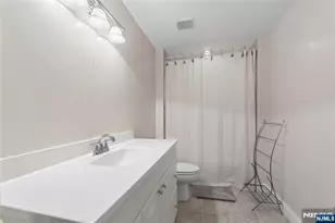 1116 Hyde Park Ct, Mahwah, NJ 07430 - Photo 17