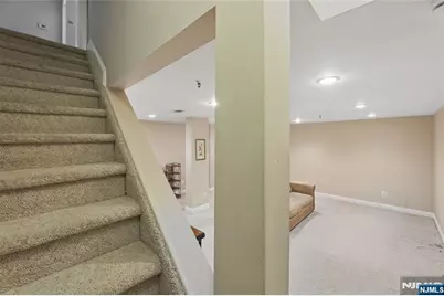 1116 Hyde Park Court, Mahwah, NJ 07430 - Photo 15
