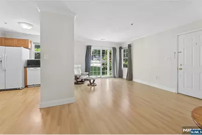 1116 Hyde Park Court, Mahwah, NJ 07430 - Photo 5
