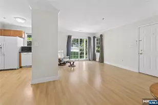1116 Hyde Park Ct, Mahwah, NJ 07430 - Photo 5