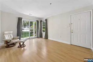 1116 Hyde Park Ct, Mahwah, NJ 07430 - Photo 3