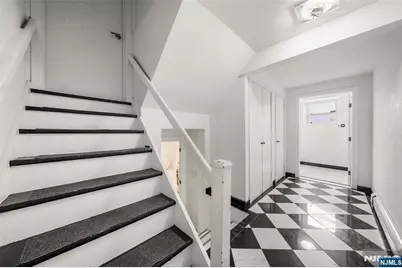 1095 Palisade Avenue, Fort Lee, NJ 07024 - Photo 19