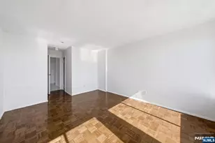 200 Winston Dr 2120, Cliffside Park, NJ 07010 - Photo 3