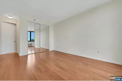 100 Carlyle 5L-N #5L-N, Cliffside Park, NJ 07010 - Photo 15