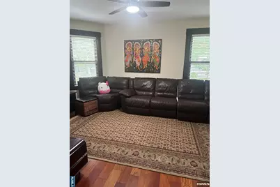 23 Highland Cross 1st Fl #1st Fl, Rutherford, NJ 07070 - Photo 3