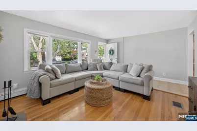 245 11th Street, Kenilworth, NJ 07033 - Photo 3