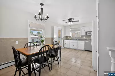 245 11th Street, Kenilworth, NJ 07033 - Photo 5