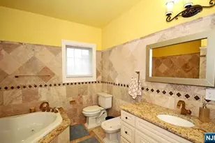 135 Paterson Ave B, Lodi, NJ 07644 - Photo 21