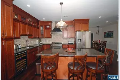 135 Paterson Avenue B #B, Lodi, NJ 07644 - Photo 5