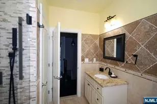 135 Paterson Ave B, Lodi, NJ 07644 - Photo 15