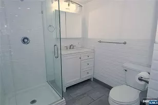 454 Undercliff Ave, Edgewater, NJ 07020 - Photo 7