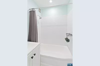 25 Grand Avenue 1E #1E, Hackensack, NJ 07601 - Photo 13