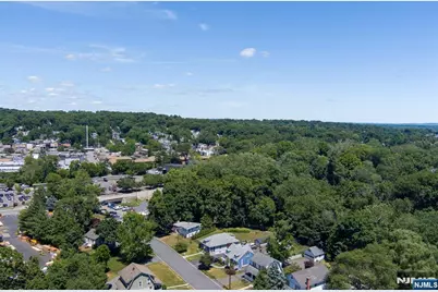 221 Lakeview Drive, Ridgewood, NJ 07450 - Photo 31