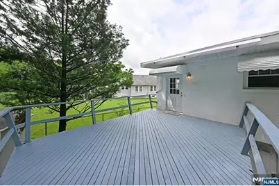 221 Lakeview Drive, Ridgewood, NJ 07450 - Photo 21
