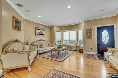 4 8th Street A #A, Fairview, NJ 07022 - Photo 7