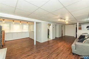 776 Lake Shore Dr, Parsippany, NJ 07054 - Photo 17