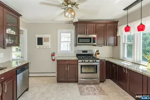 776 Lake Shore Dr, Parsippany, NJ 07054 - Photo 9