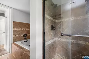 37 Amethyst Ln 251, Paterson, NJ 07501 - Photo 13